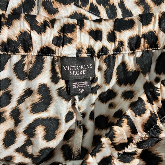Victoria's Secret Cheetah Print PJ Set, Size: S - Picture 4 of 4